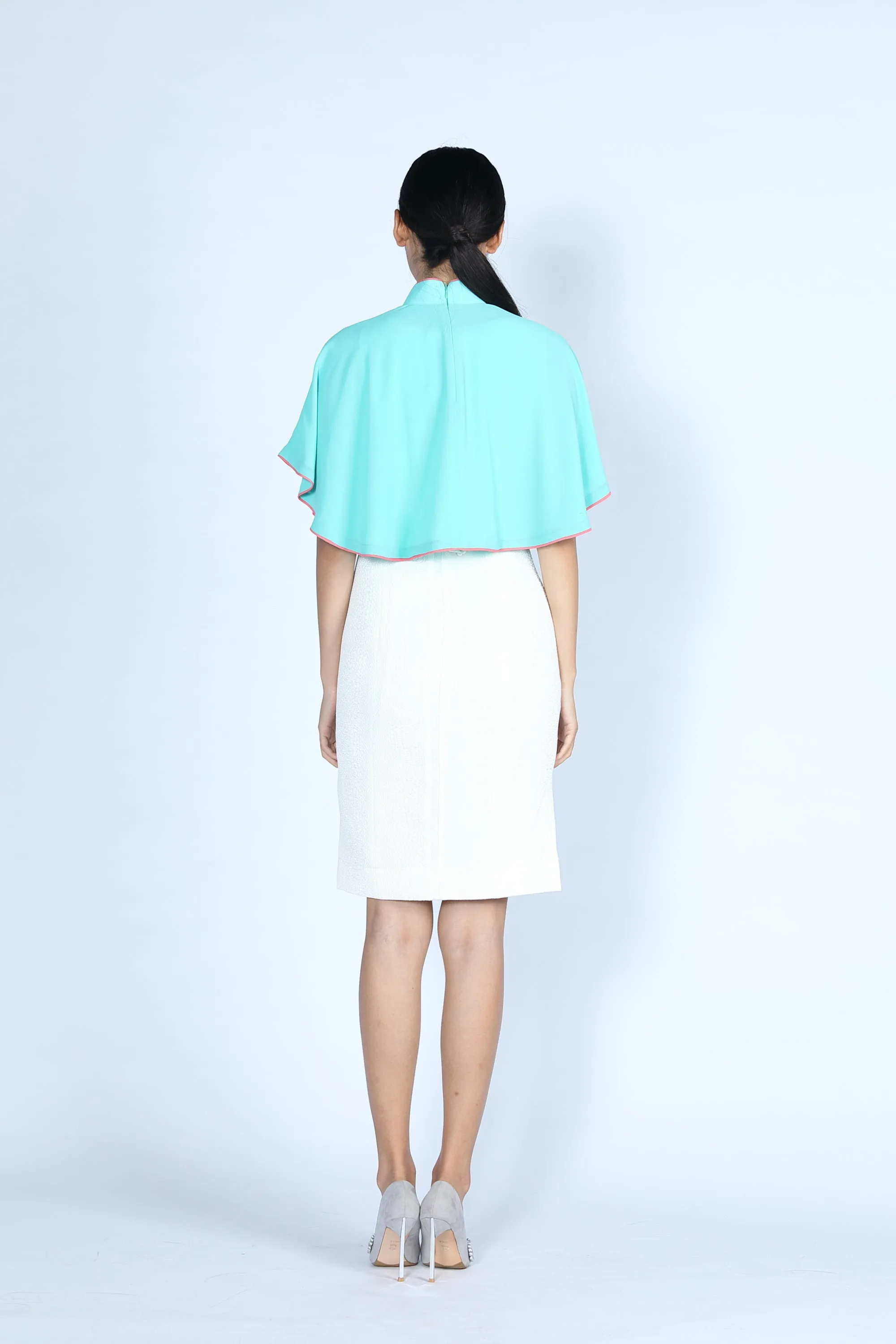 BELLA Chiffon Cape (Aqua)